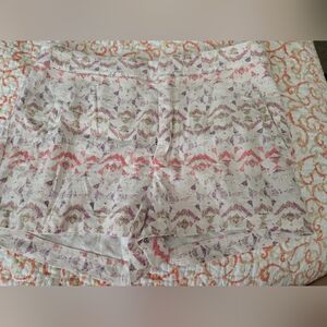 Size 4 Free People Multicolored Patterned Fabric Shorts With Pockets